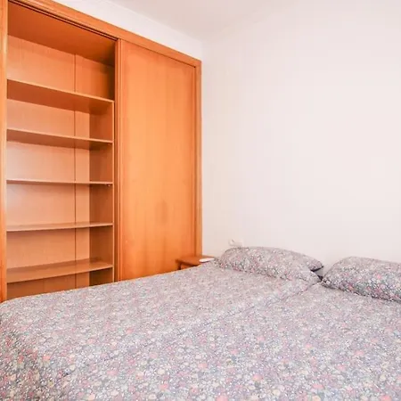 Apartamento Con Piscina - Lilia Rosa 9