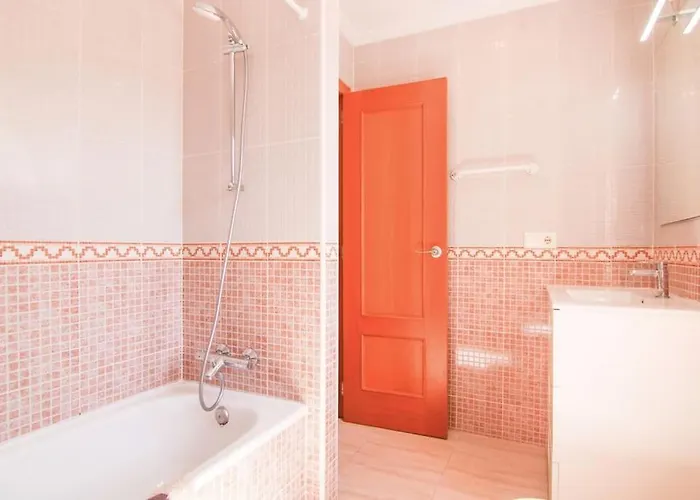 Con Piscina - Lilia Rosa 9 *